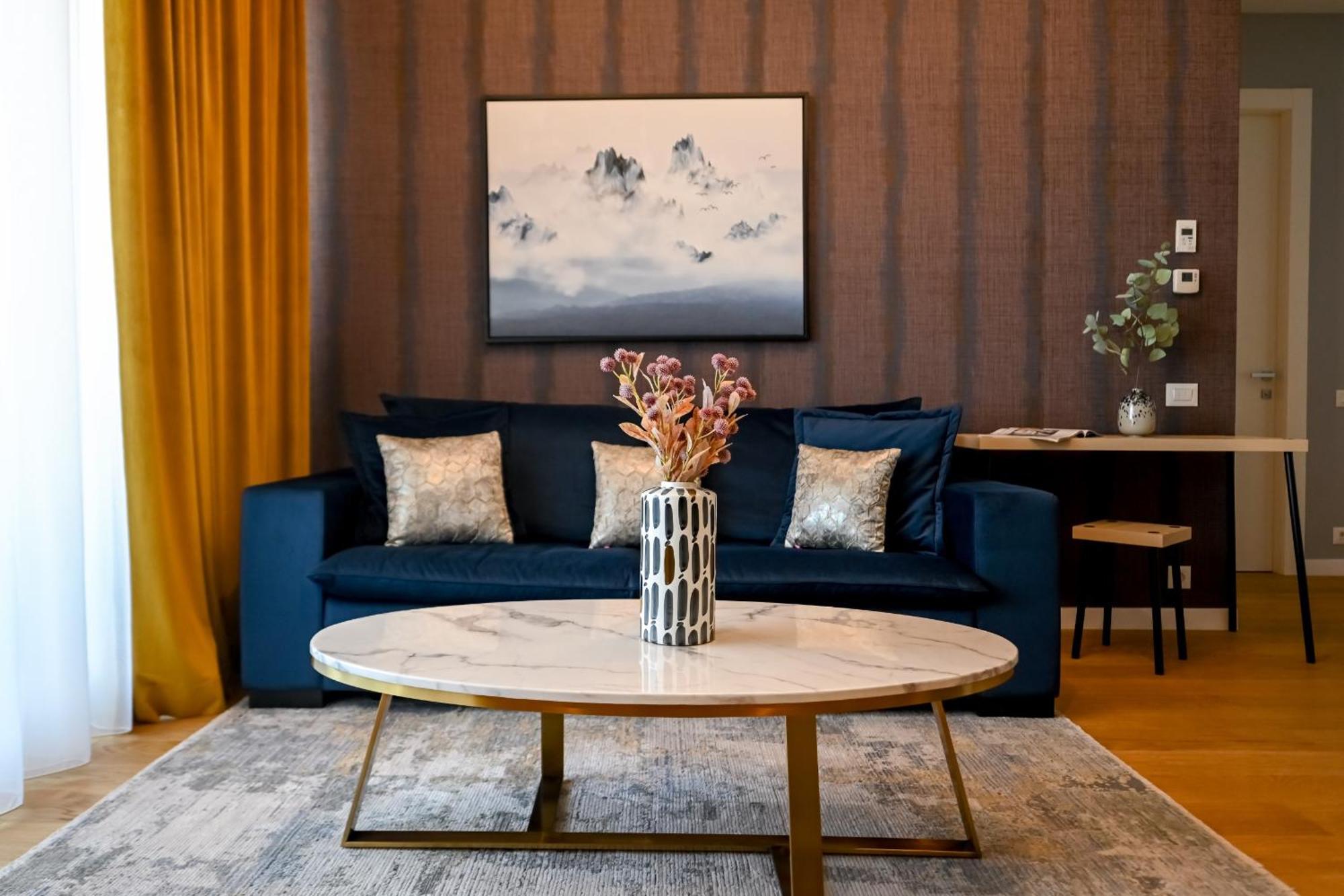 One Verdi Park Exclusive Apartments - Panoramic View & Private Parking Bucureşti Ngoại thất bức ảnh