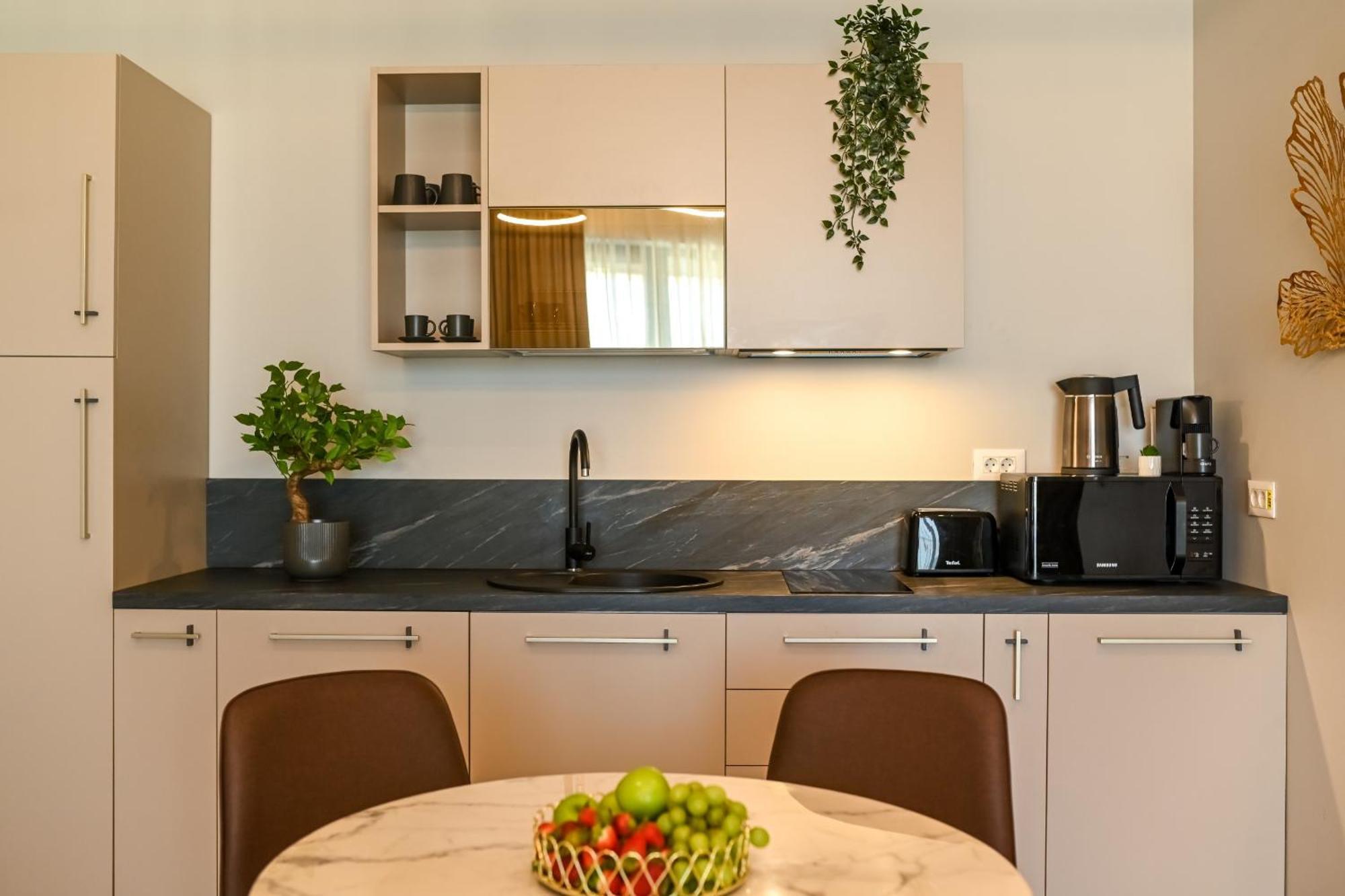 One Verdi Park Exclusive Apartments - Panoramic View & Private Parking Bucureşti Phòng bức ảnh